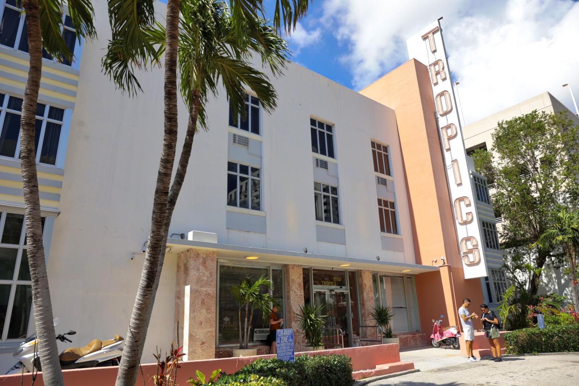 Tropics Hotel ไมอามีบีช ภายนอก รูปภาพ