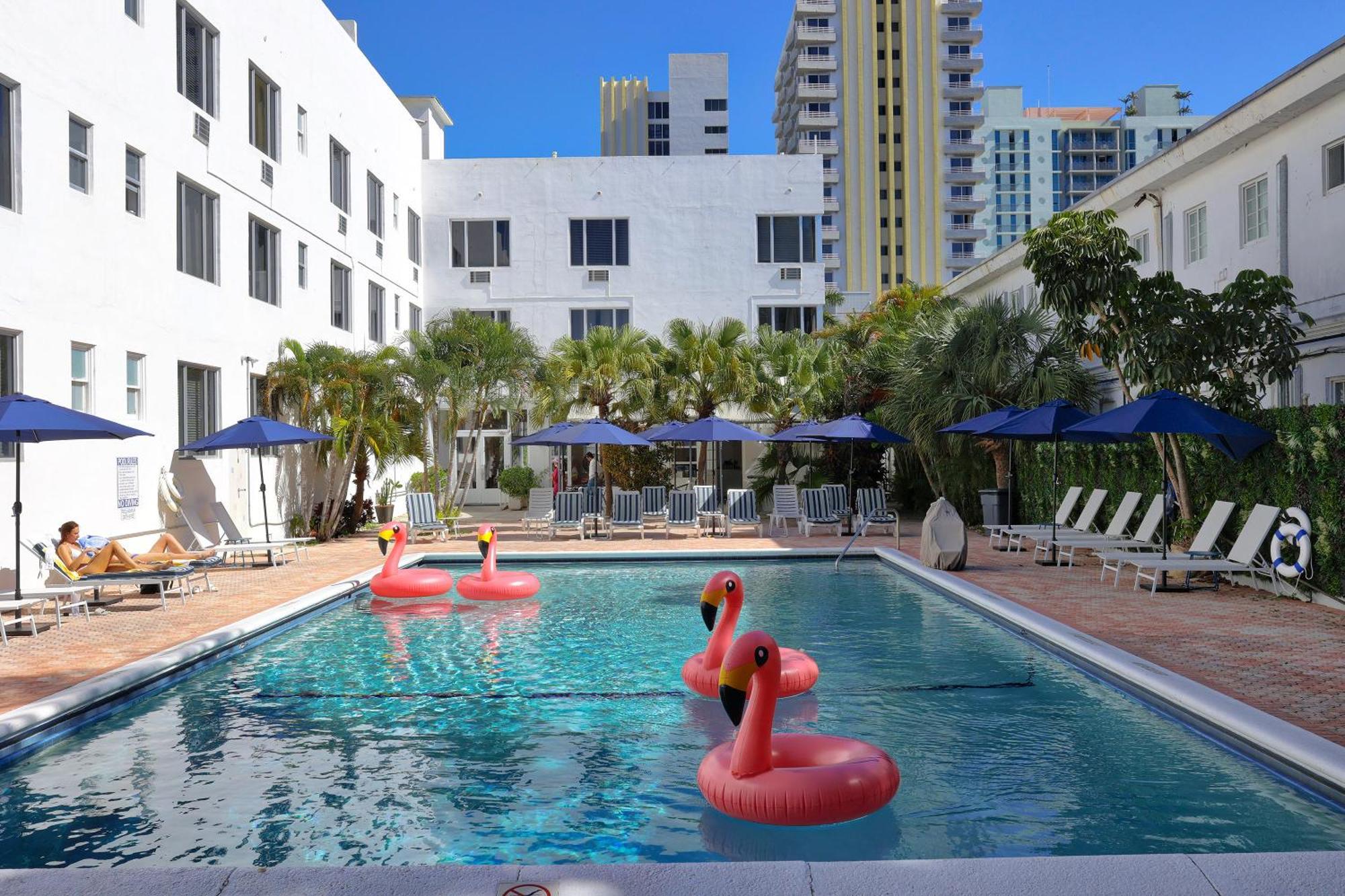Tropics Hotel ไมอามีบีช ภายนอก รูปภาพ