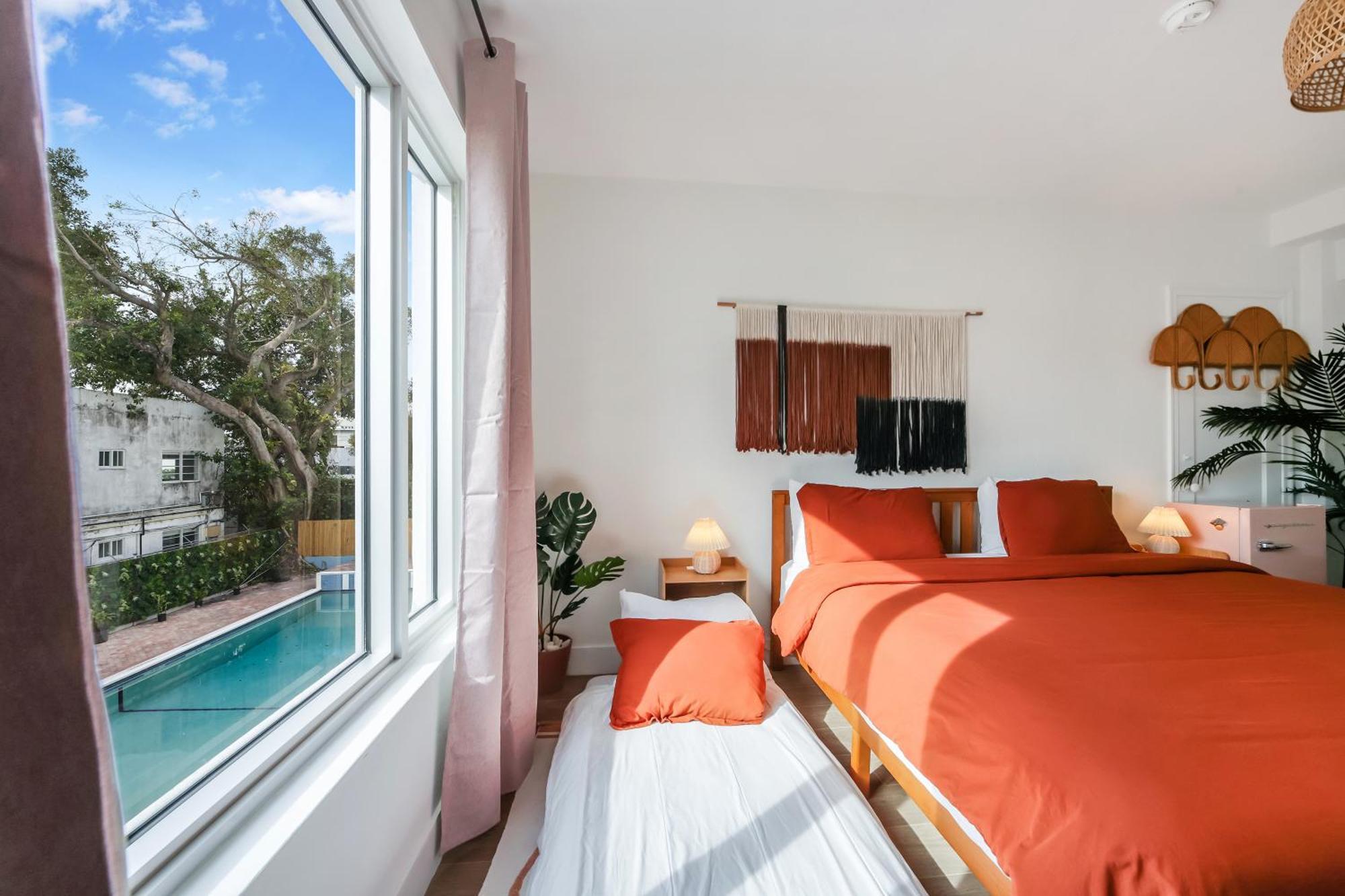 Tropics Hotel ไมอามีบีช ภายนอก รูปภาพ